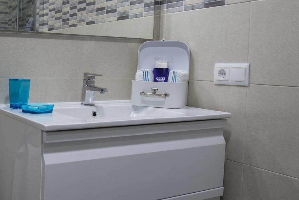 Apartamento Calle Sierpes Sewilla Zewnętrze zdjęcie